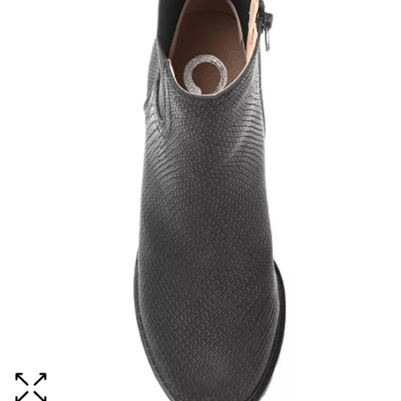 Journee Collection Hallie Booties Black -7.5 - Picture 5 of 8